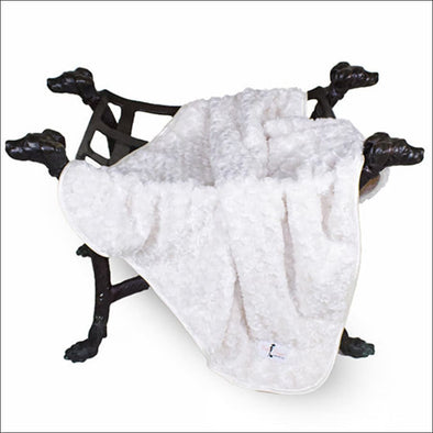 Hello Doggie Rosebud Dog Blanket: Cream,dog blanket,puppy blanket,pet blanket,dog blankets,puppy blankets,pet blankets,designer dog blankets,fur dog blankets,dog fur blankets,Hello Doggie blanket, Hello Doggie Pet Blanket, Hello Doggie, Luxury pet blanket, cuddle cups blankets,puppy blankets,soft blankets,fleece blanket,faux fur blankets,